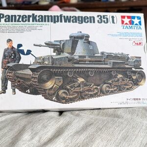 Panzerkampfwagen 35(t) Model Kit - Gray